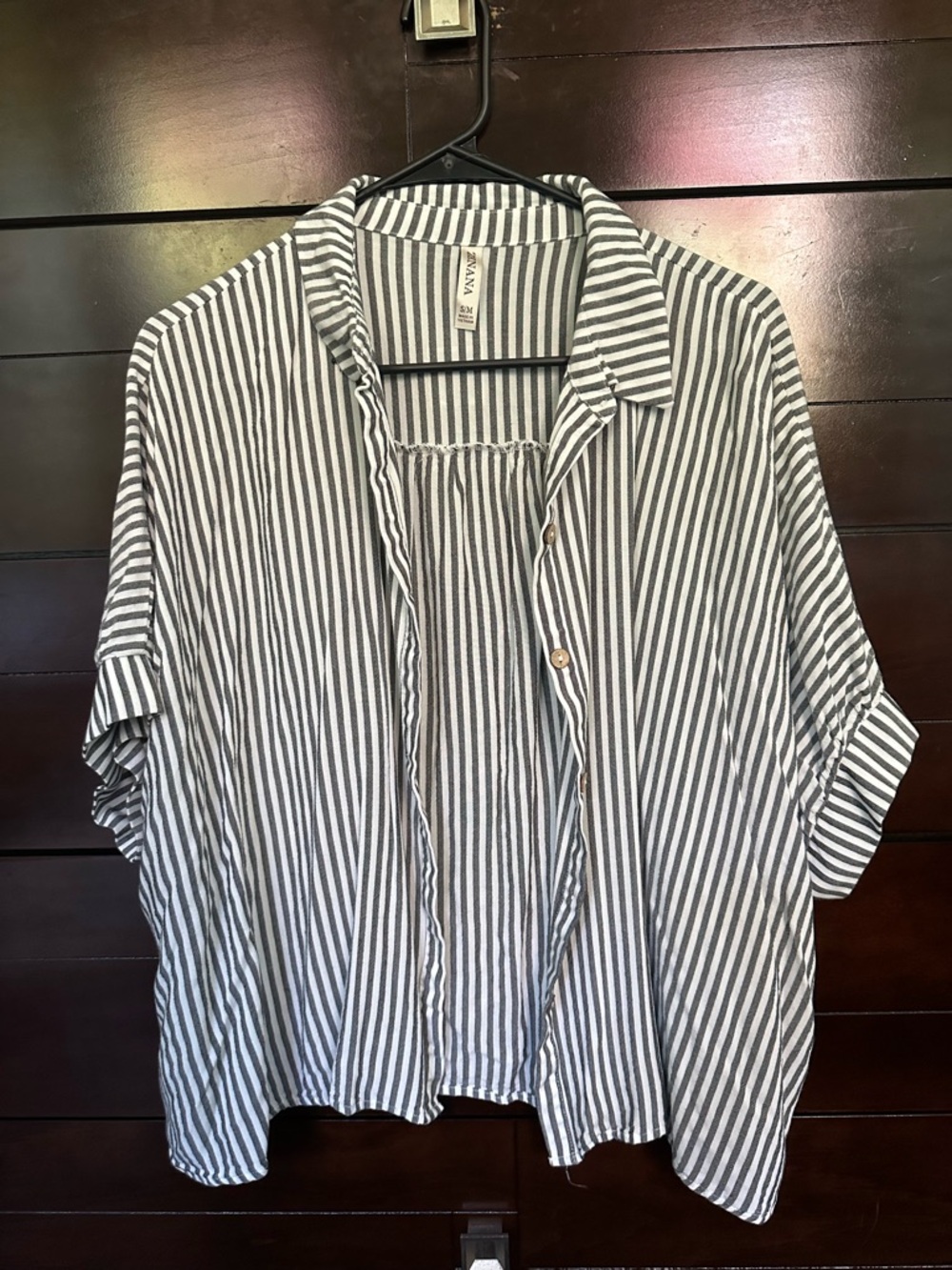 Striped Button-Front Short Sleeve Maternity Shirt - Navy & White